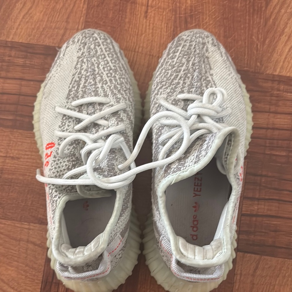 Adidas Yeezy Boost 350 V2 Sneakers